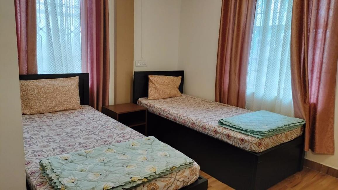 Aroma Inn Shillong Buitenkant foto