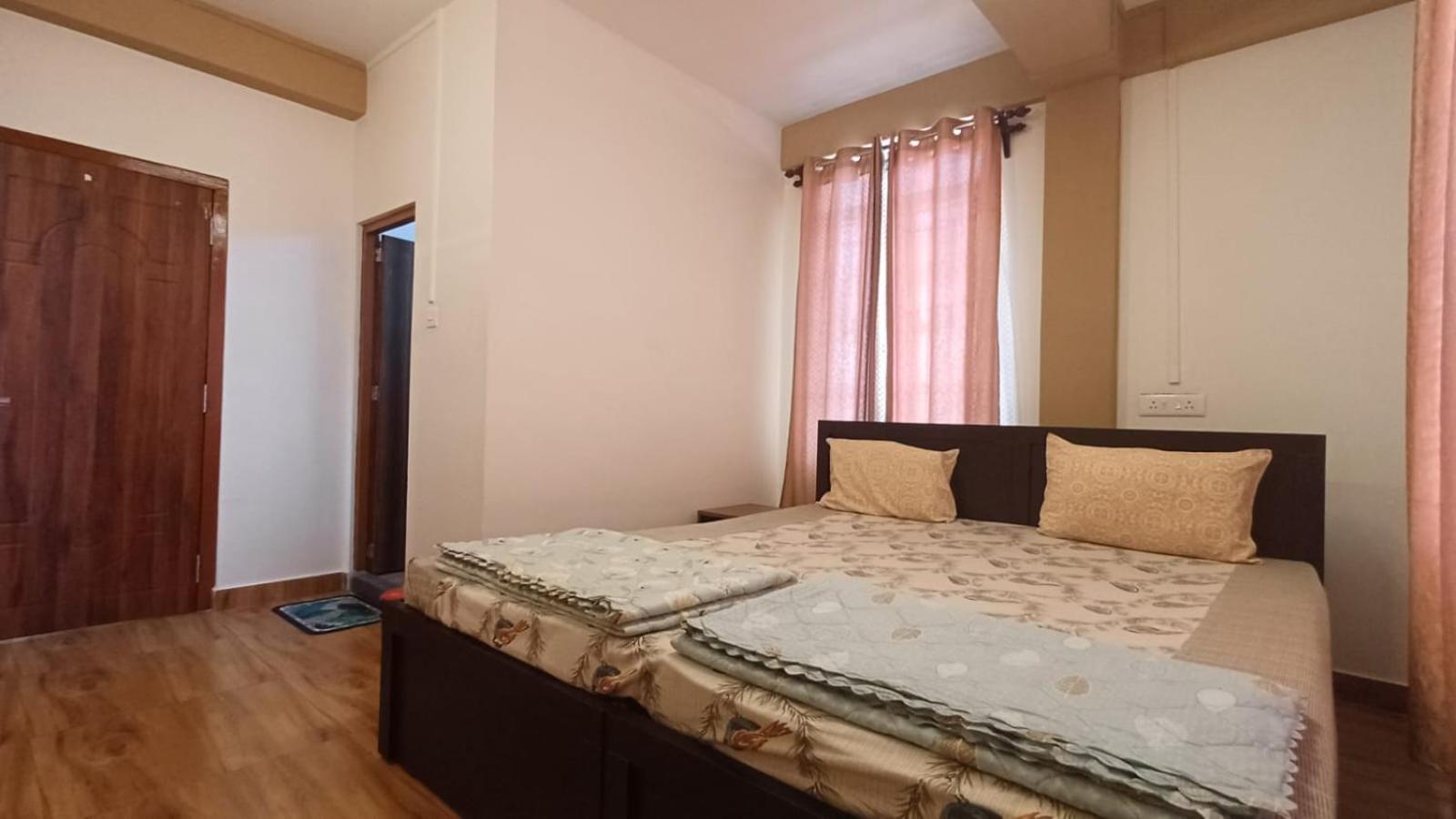 Aroma Inn Shillong Buitenkant foto