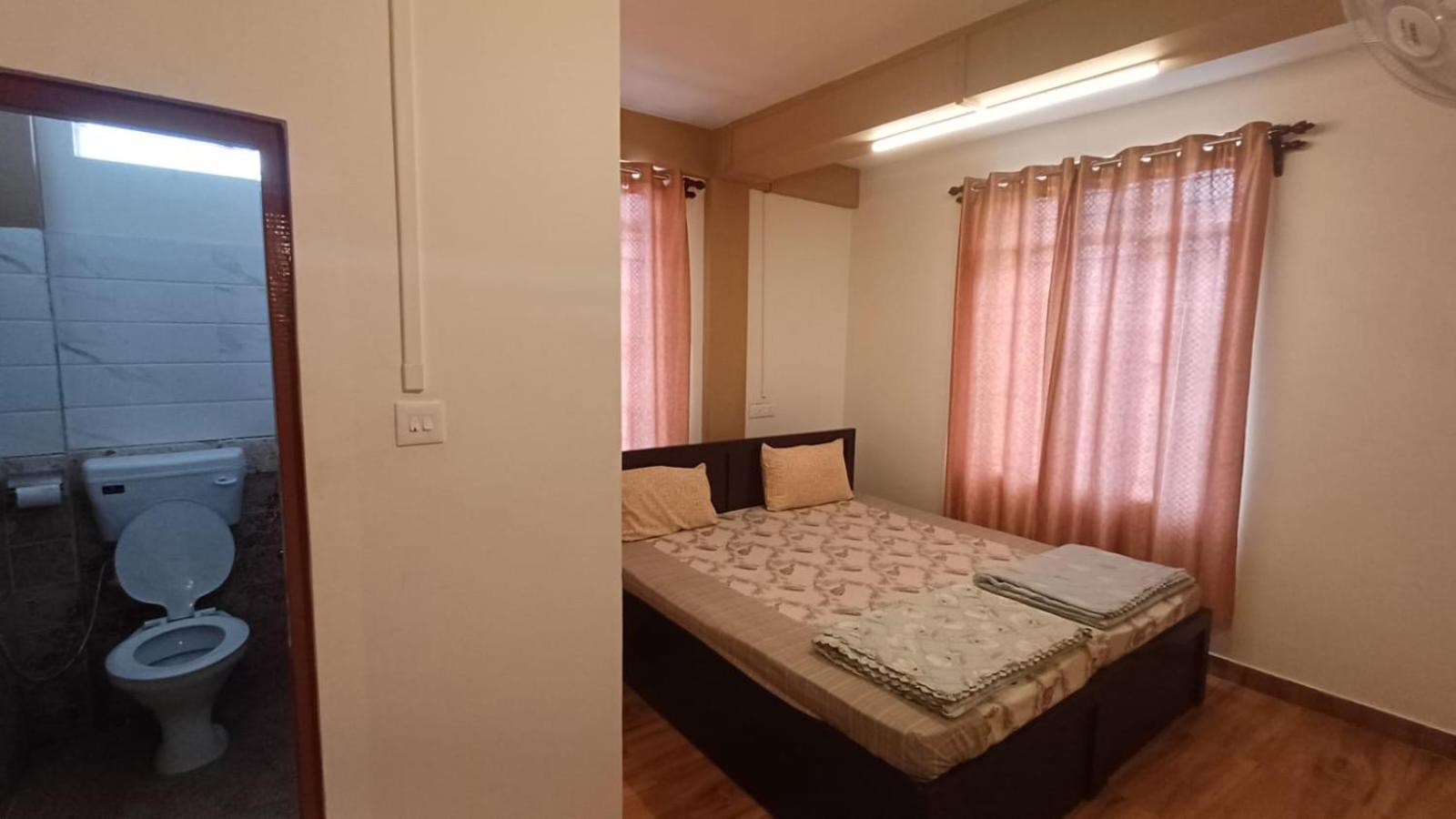 Aroma Inn Shillong Buitenkant foto